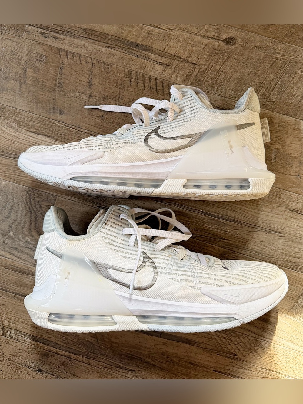 Men’s Nike LeBron Witness 6 Basketball Shoes